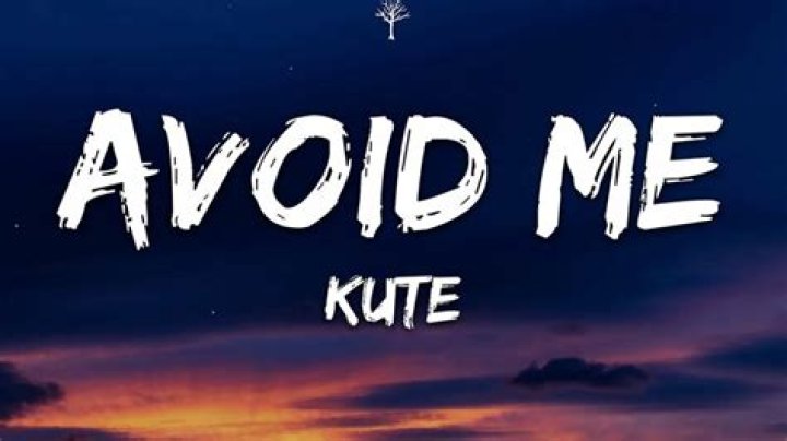 Avoid me kute lyrics
