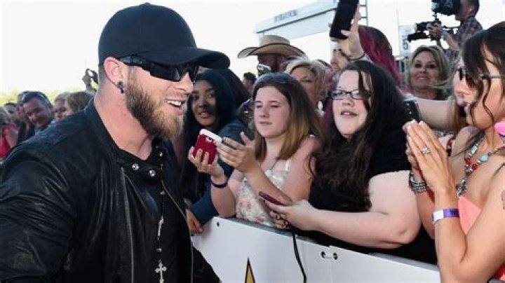 Brantley Gilbert Facts